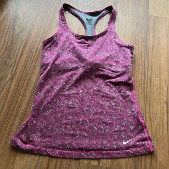 Nike | Tank top - size medium - Picture 1 of 3